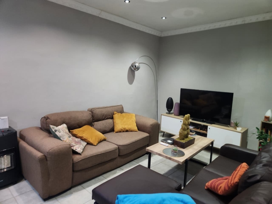 To Let 1 Bedroom Property for Rent in South End Eastern Cape